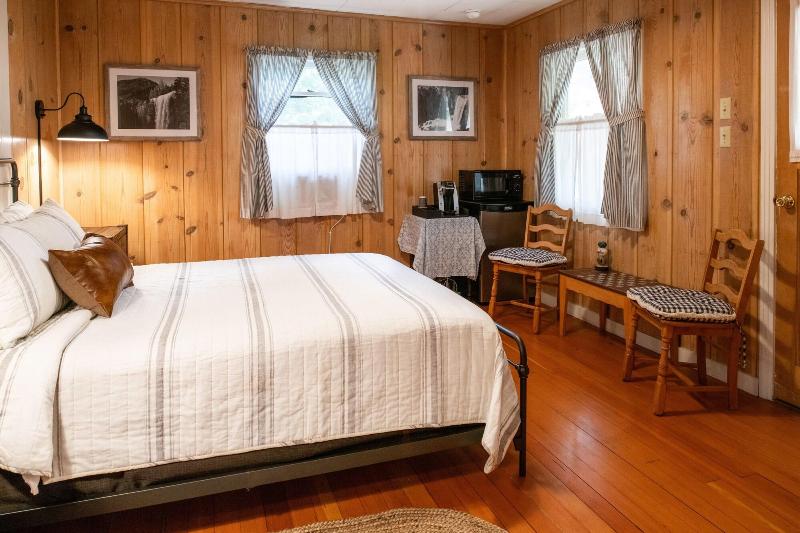Inn At Sugar Pine Ranch image