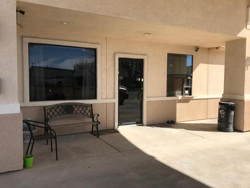 Big Lake Inn Suites