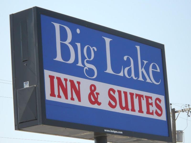 Big Lake Inn Suites