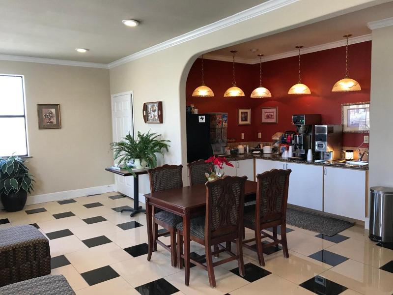 Big Lake Inn Suites