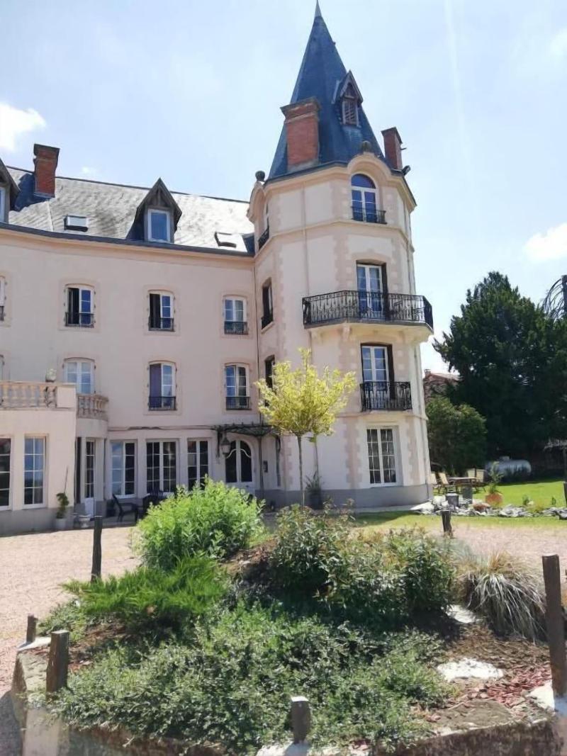 Chateau Les 4 Saisons image