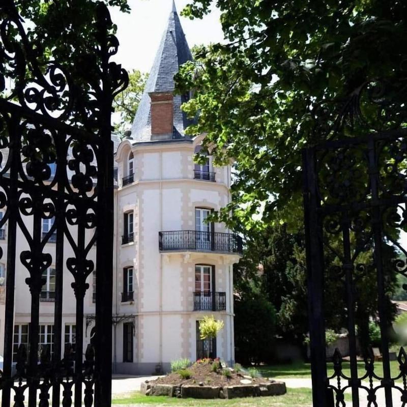 Chateau Les 4 Saisons image
