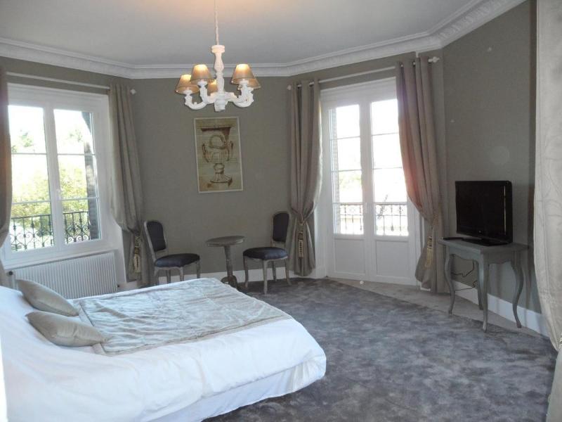Chateau Les 4 Saisons image