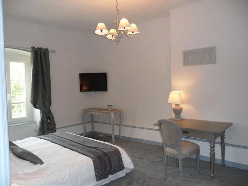 Chateau Les 4 Saisons image