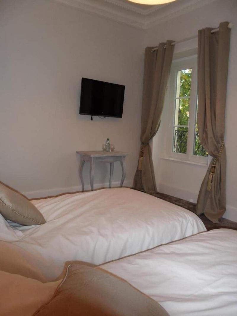 Chateau Les 4 Saisons image