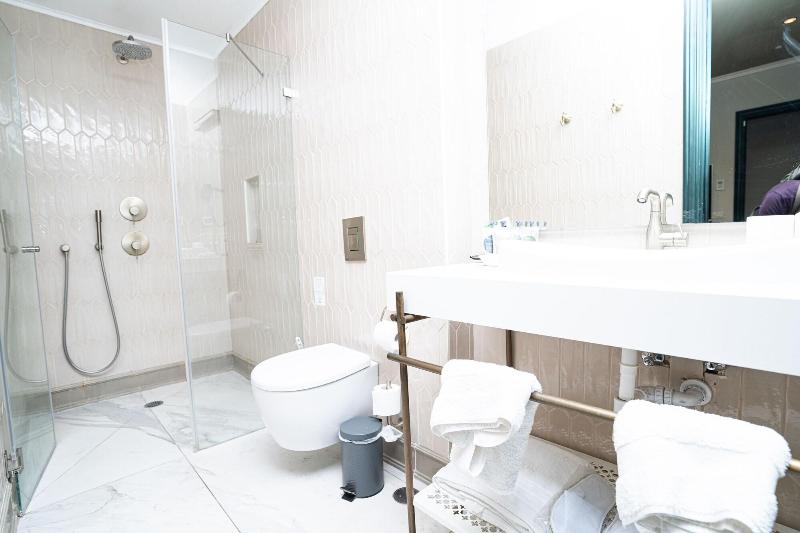 Zamarin Hotel image