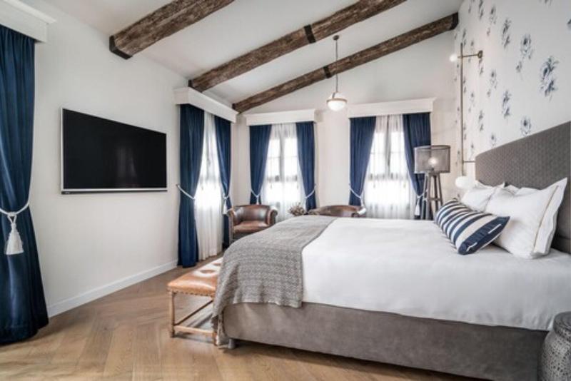 Zamarin Hotel image