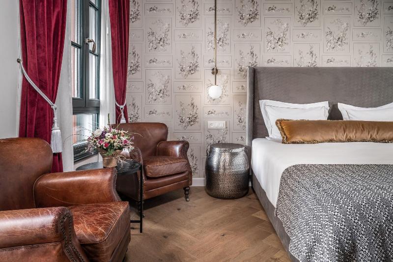 Zamarin Hotel image