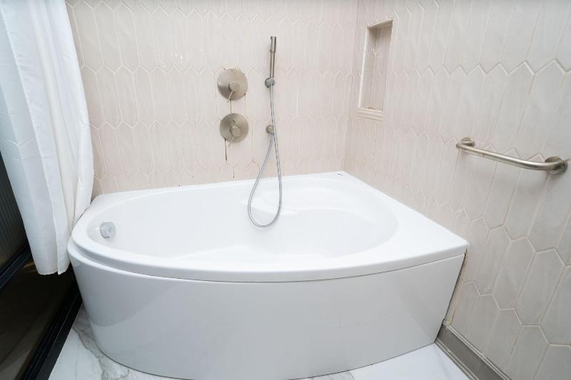 Zamarin Hotel image