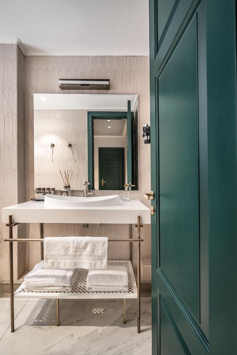 Zamarin Hotel image