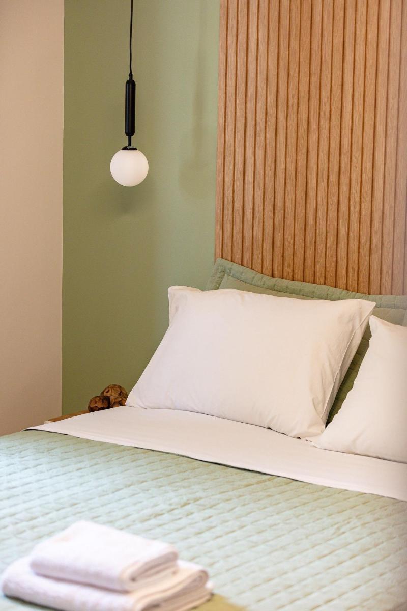 Lilys Apartments image