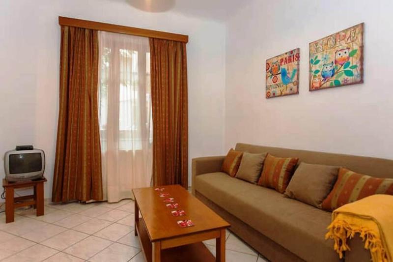 Lilys Apartments image
