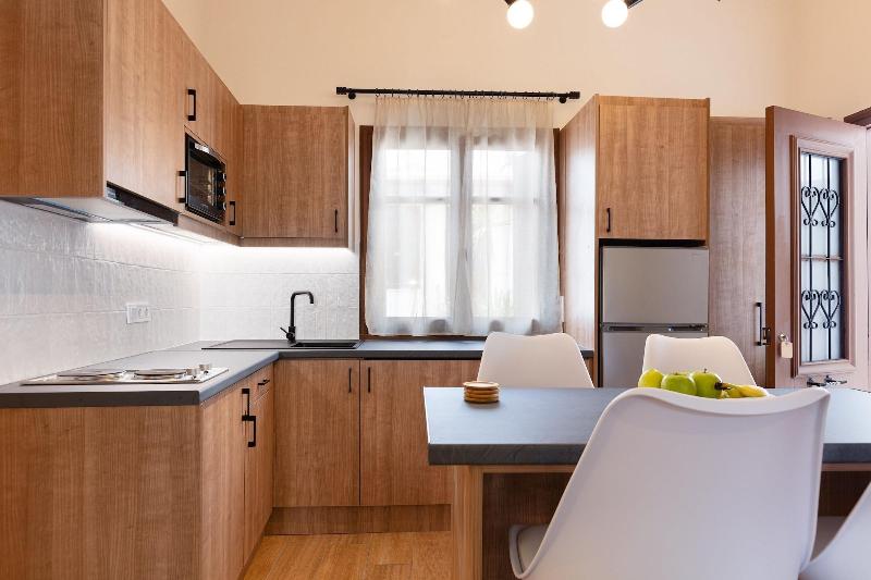 Lilys Apartments image