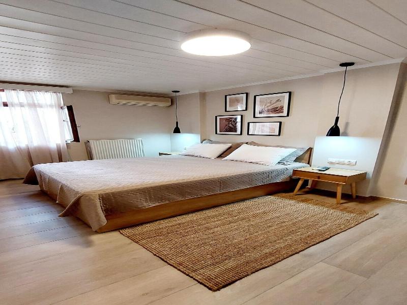 Lilys Apartments image