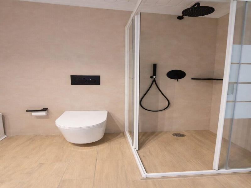 Lilys Apartments image