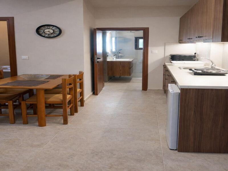 Lilys Apartments image