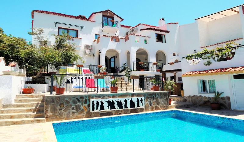 Villa Dreams image