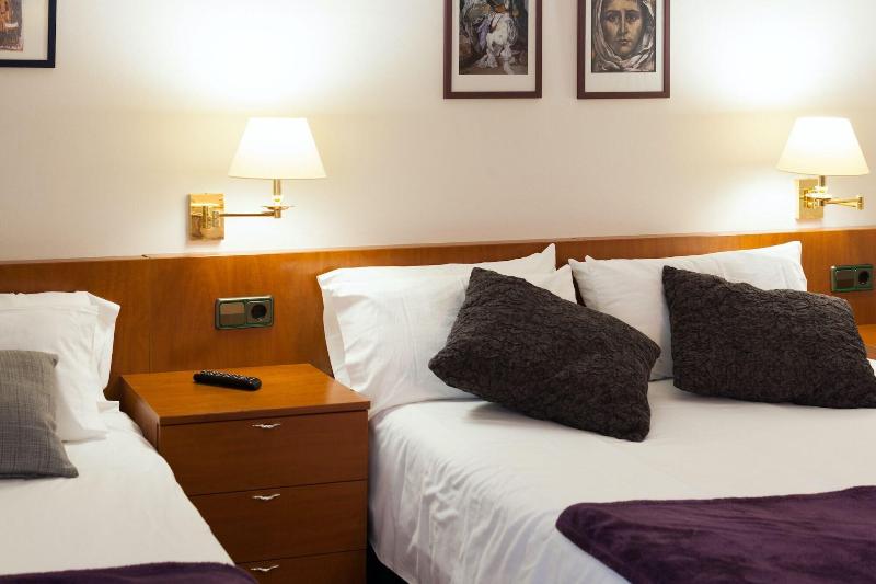 Hostal Roma image