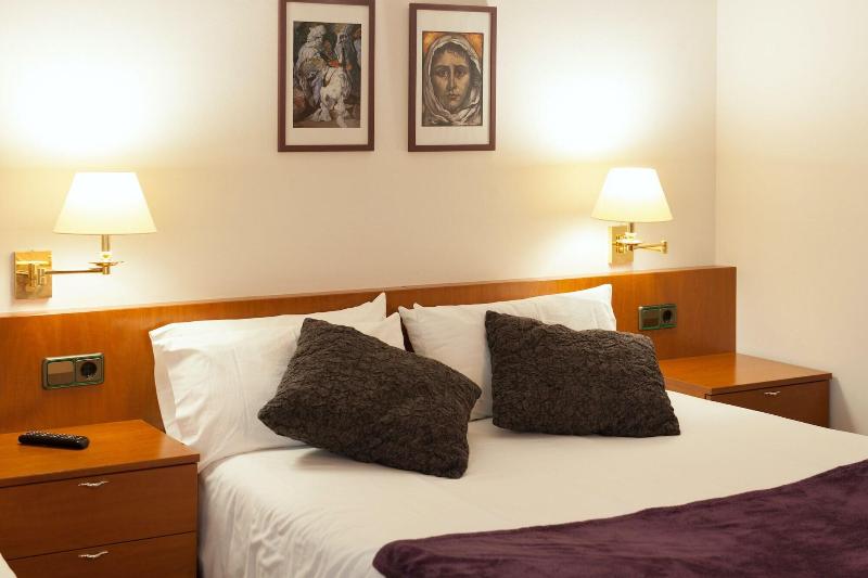 Hostal Roma image