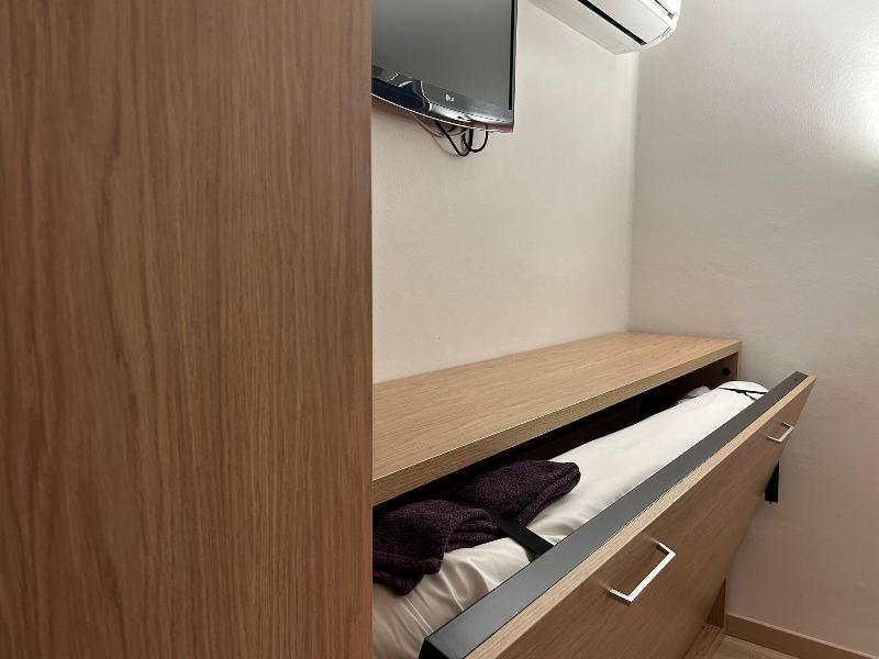 Hostal Roma image