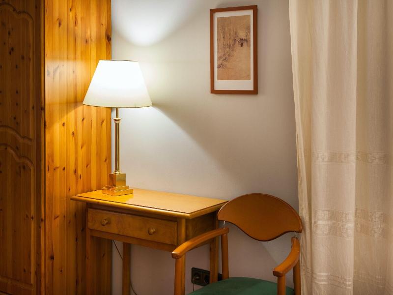 Hostal Roma image