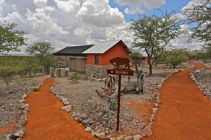 Uukwaluudhi Safari Lodge