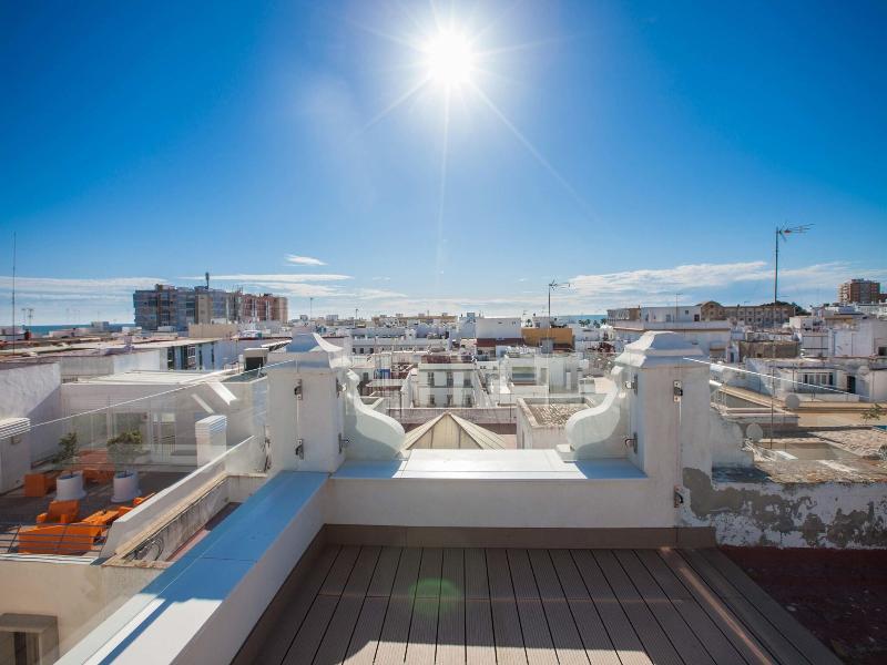 Apartamentos Maier image
