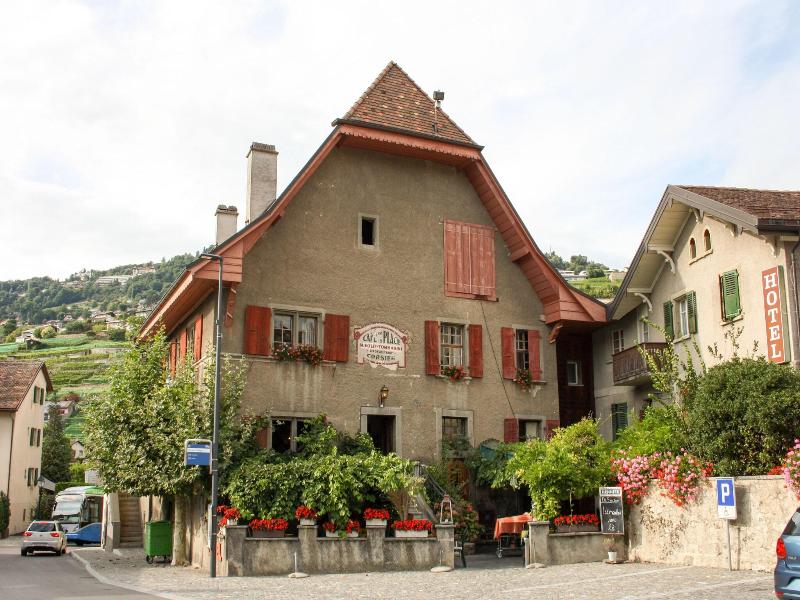 Hotel De La Place image