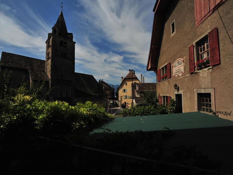 Hotel De La Place image