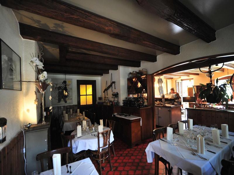 Hotel De La Place image