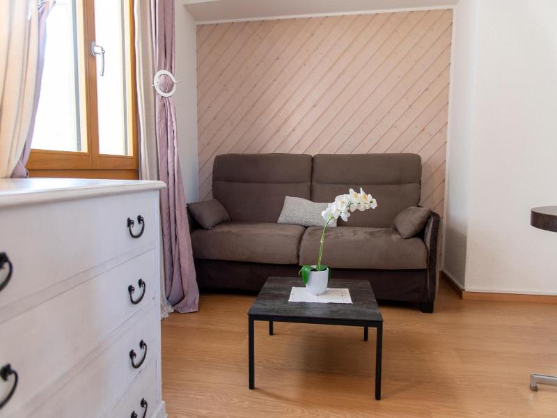 Hotel De La Place image
