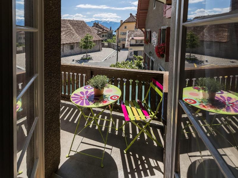 Hotel De La Place image