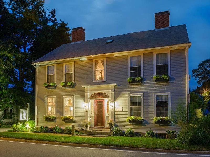 Sally Webster Inn image
