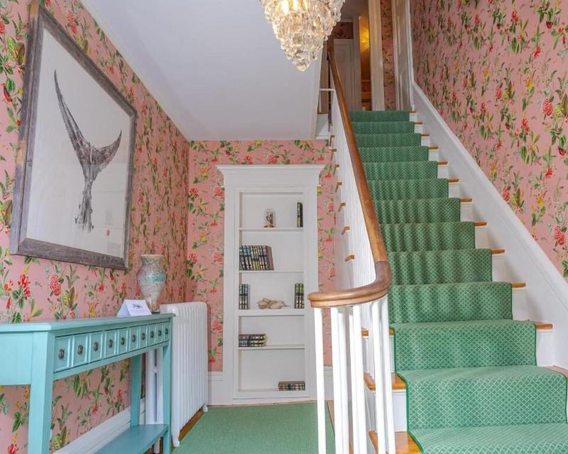 Sally Webster Inn image