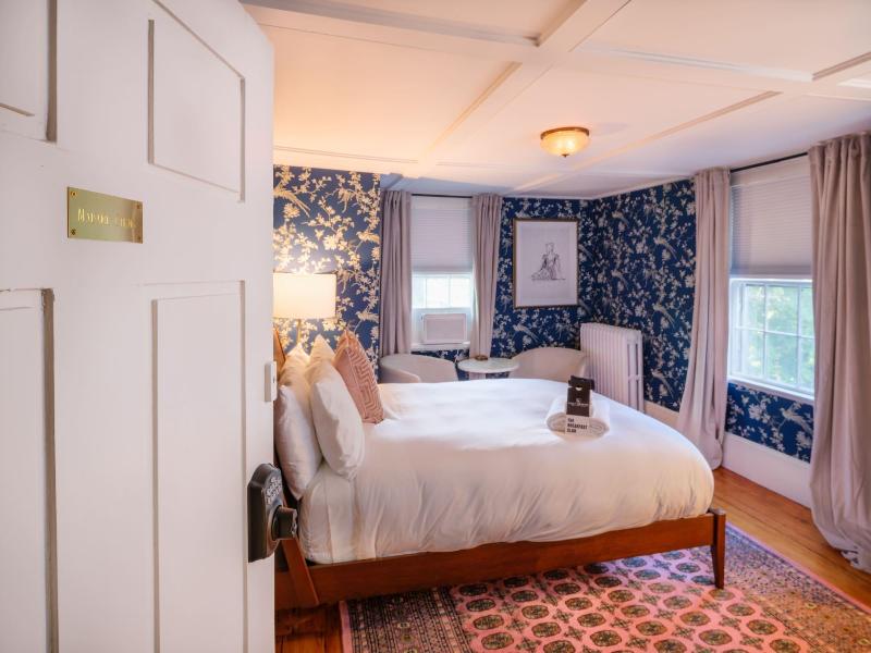 Sally Webster Inn image