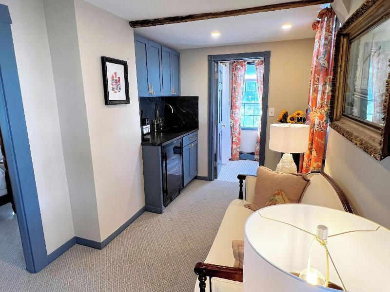 Sally Webster Inn image