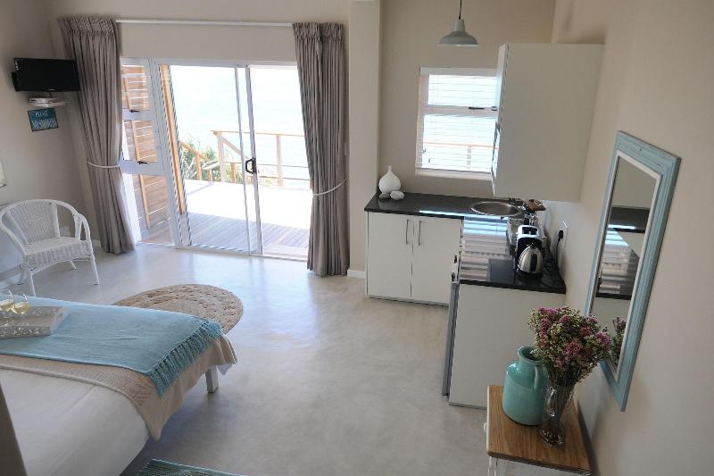 Rocklands Bed And Breakfast image