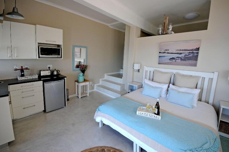 Rocklands Bed And Breakfast image