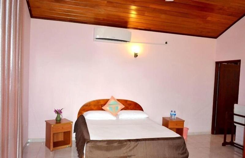 Sugandi Inn image