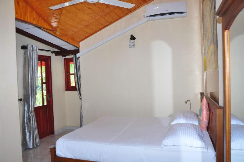 Sugandi Inn image