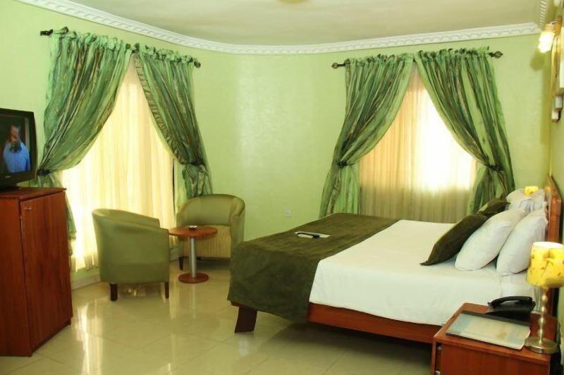 Vines Hotel image