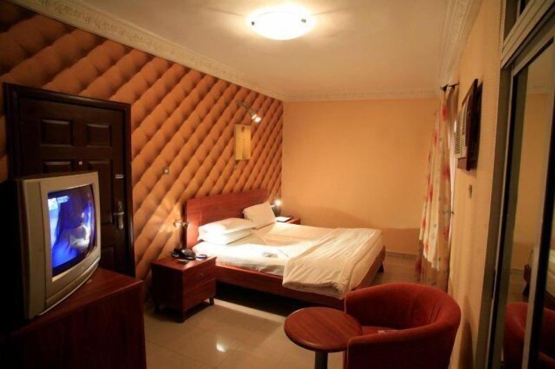Vines Hotel image