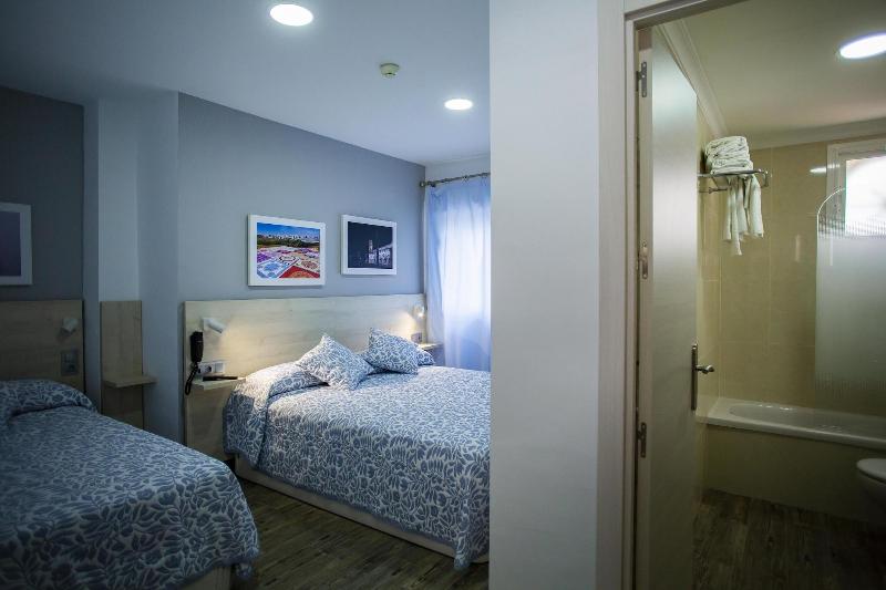 Hotel Bari image