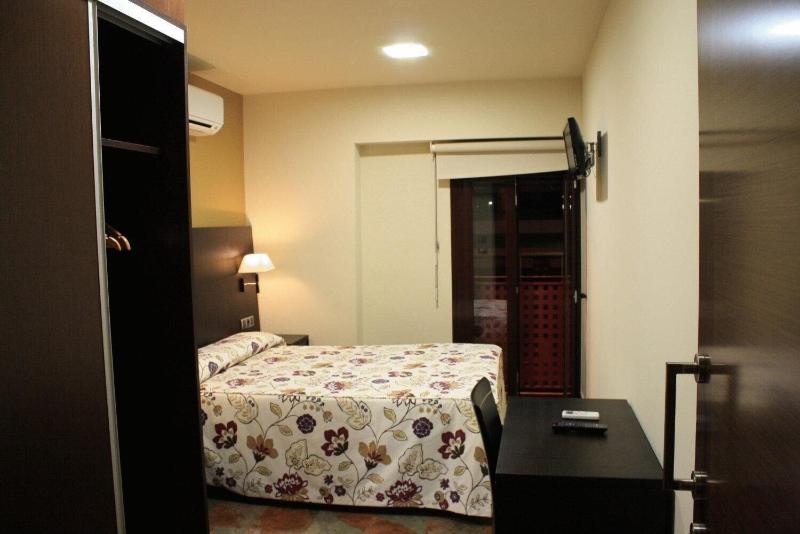 Hostal La Bartola image