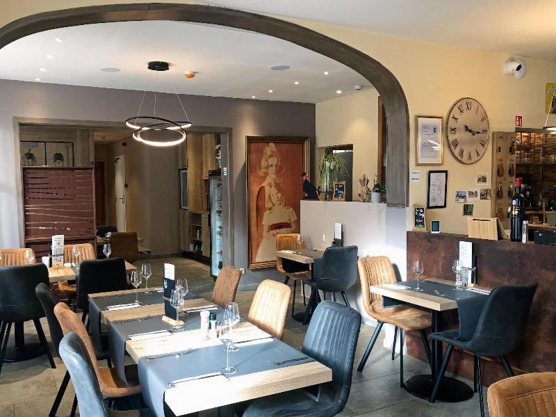 Hotel Des Postes image