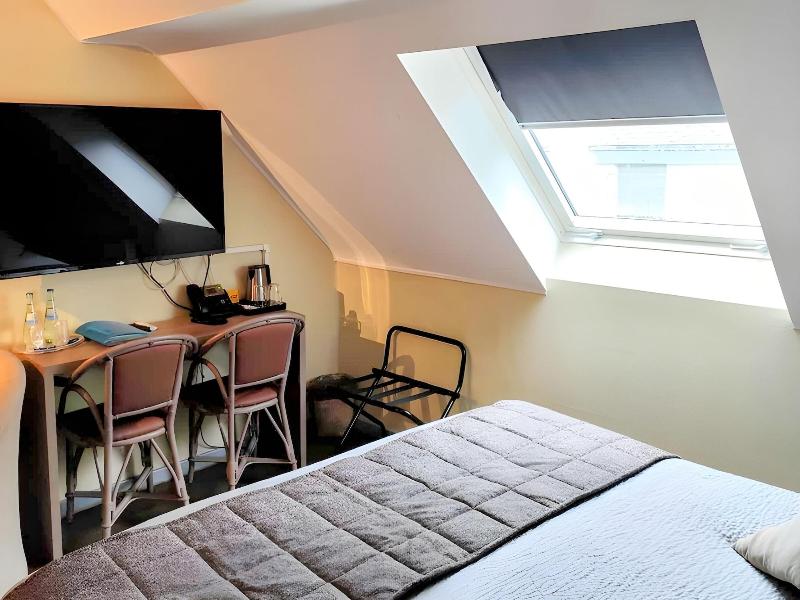 Hotel Des Postes image