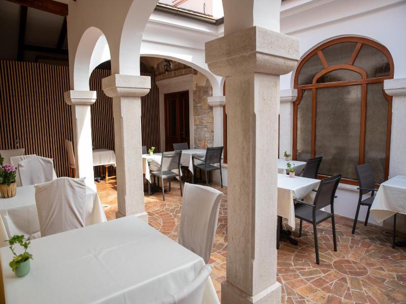 Villa Pasis image