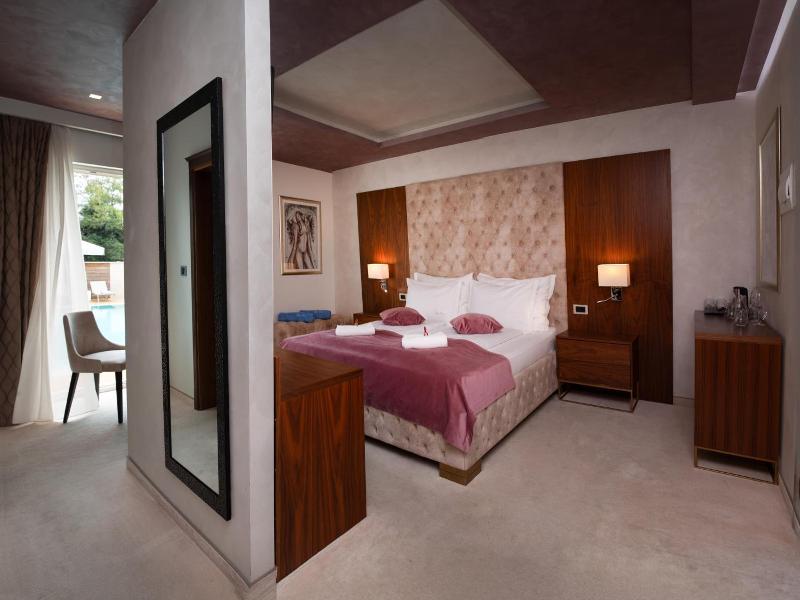 Villa Pasis image
