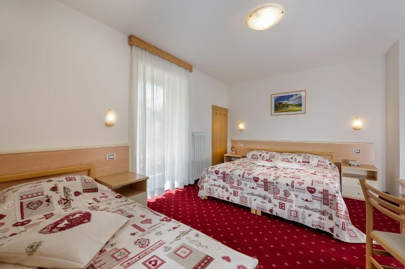 Hotel Garna Ciamorc image