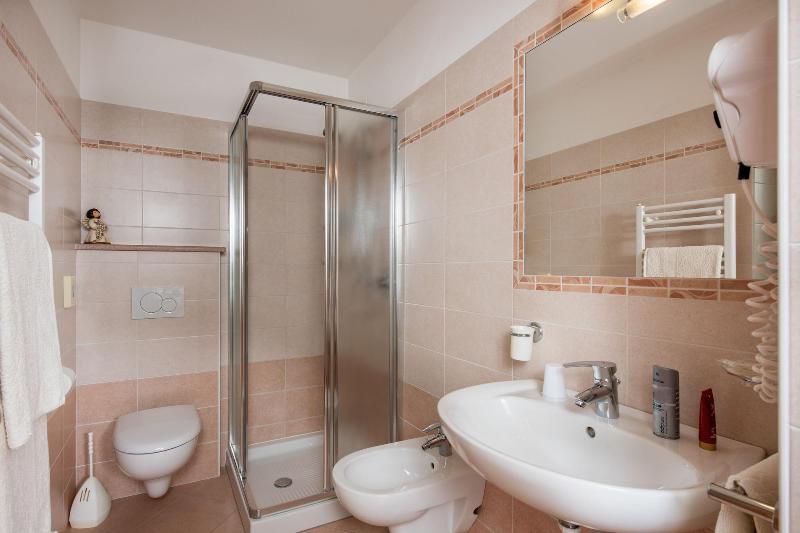 Hotel Garna Ciamorc image